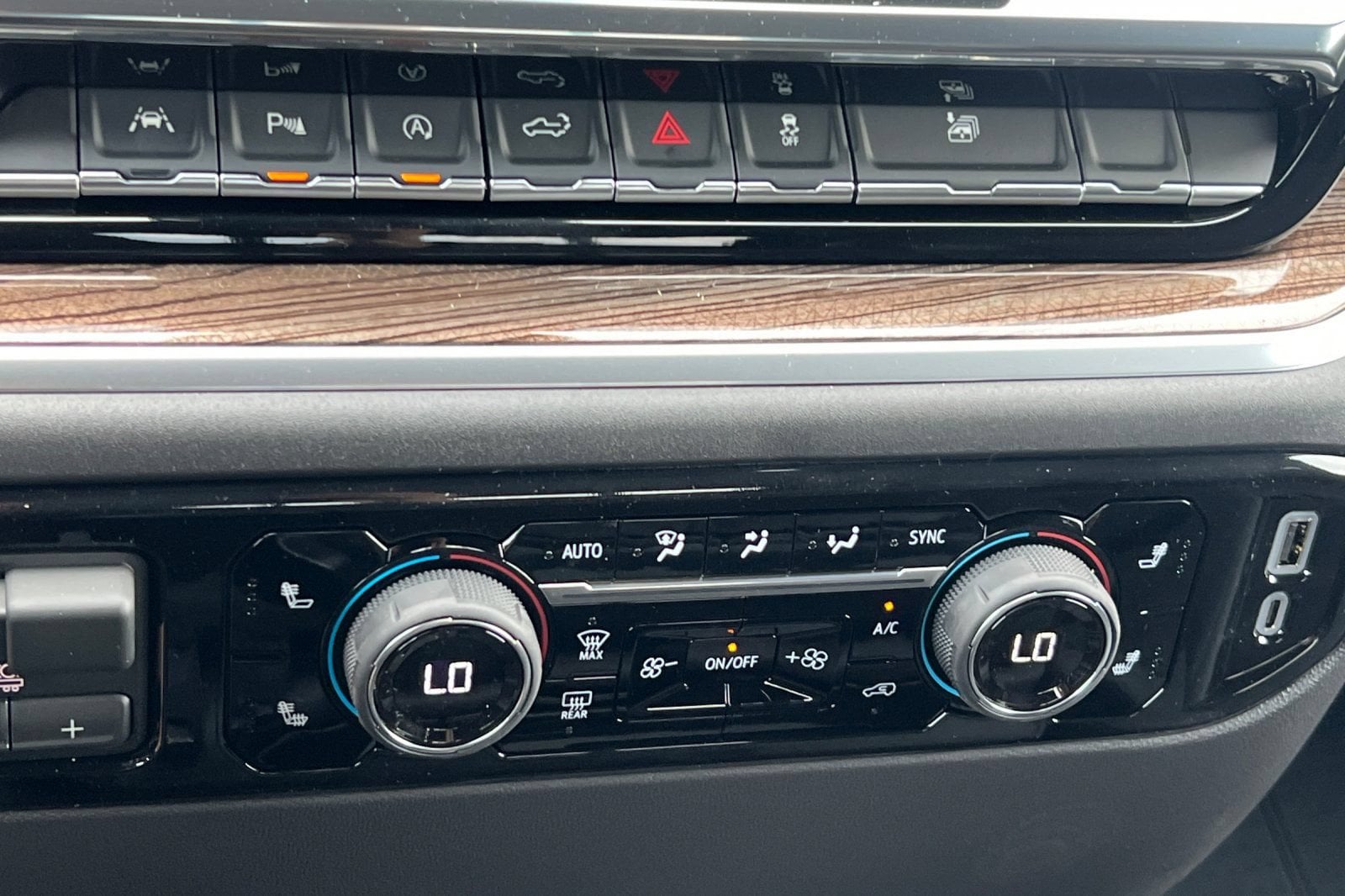 2026 Chevrolet Silverado 1500 LT - Photo 17
