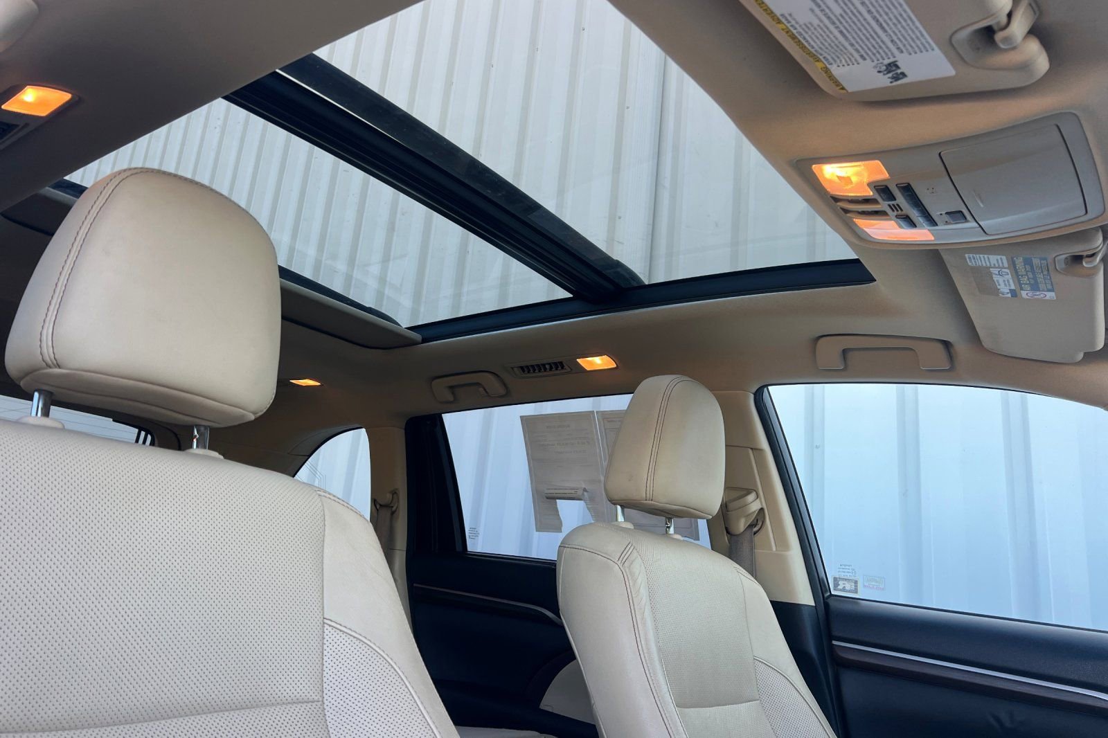2014 Toyota Highlander Limited - Photo 15
