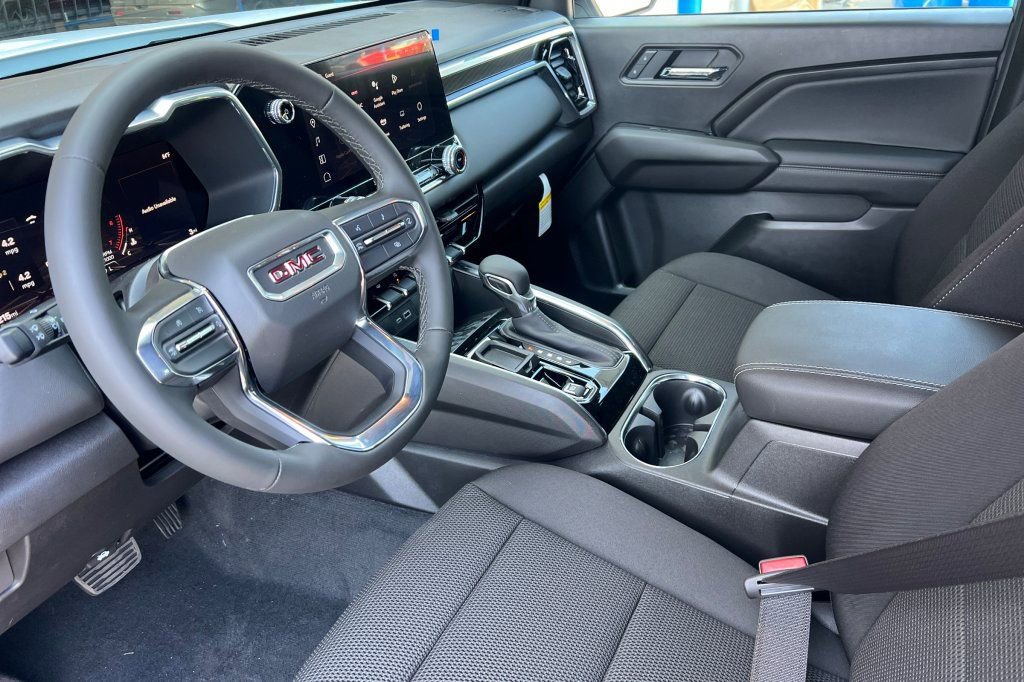2025 GMC Canyon Elevation - Photo 7
