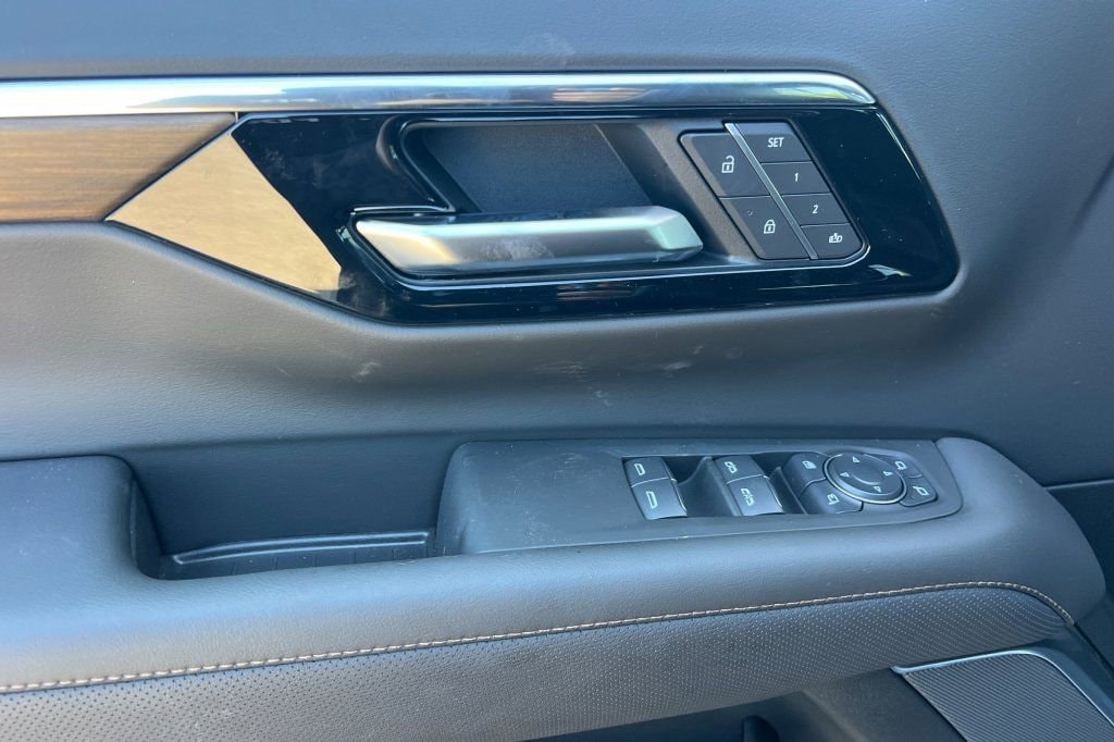 2026 Chevrolet Tahoe High Country - Photo 8