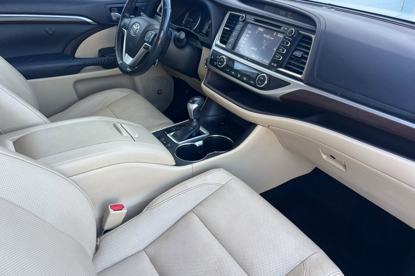 2014 Toyota Highlander Limited - Photo 14