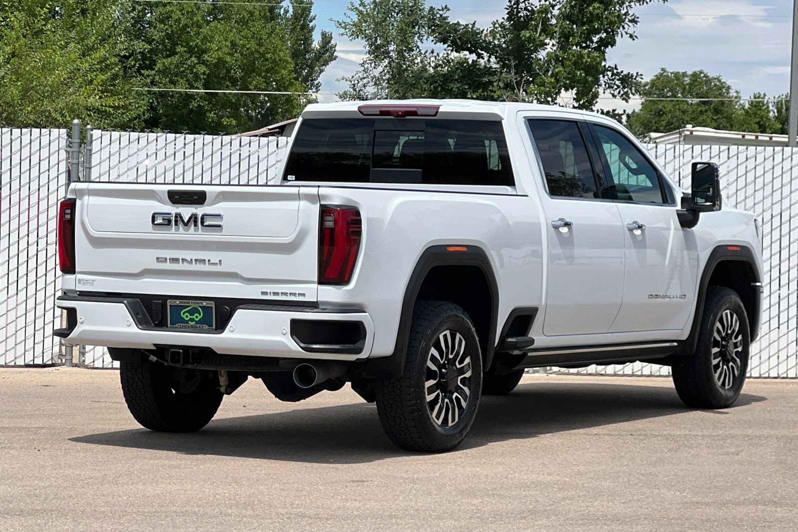 2025 GMC Sierra 2500HD Denali Ultimate - Photo 4