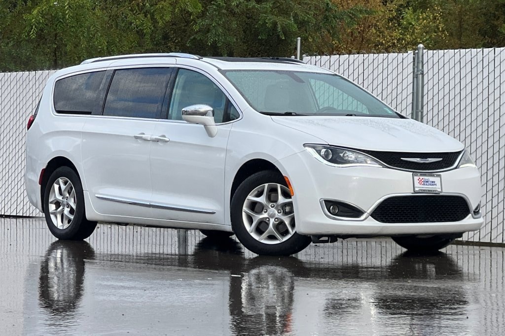 Used 2020 Chrysler Pacifica Limited Van Passenger Van