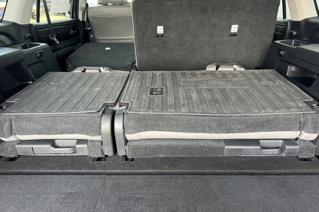 2024 Toyota Sequoia SR5 - Photo 13