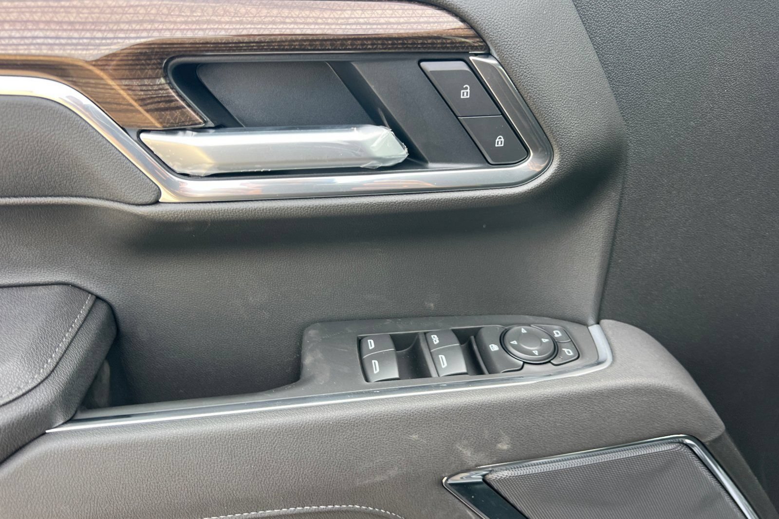 2026 Chevrolet Silverado 1500 LT - Photo 8