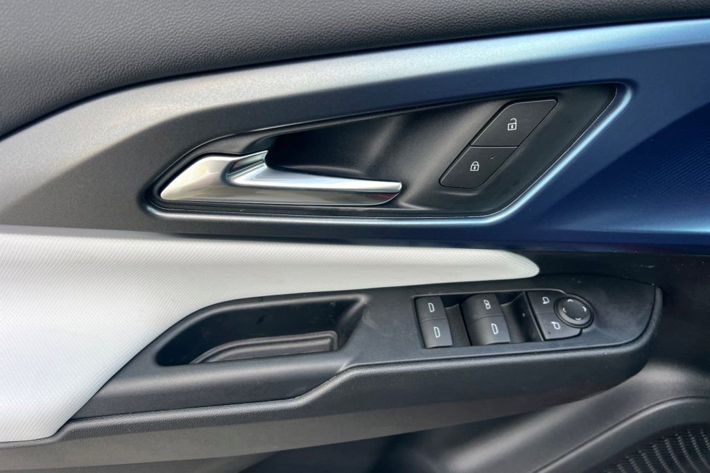 2026 Chevrolet Equinox EV 2LT - Photo 8