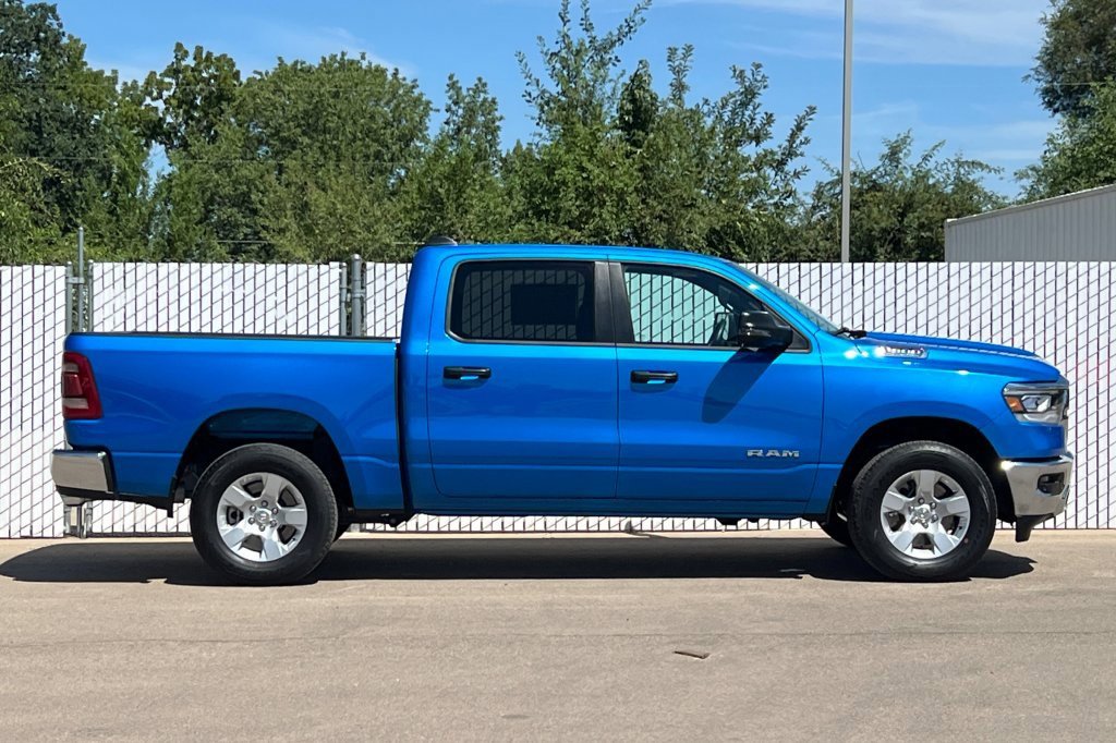 2023 Ram 1500 Big Horn photo 3