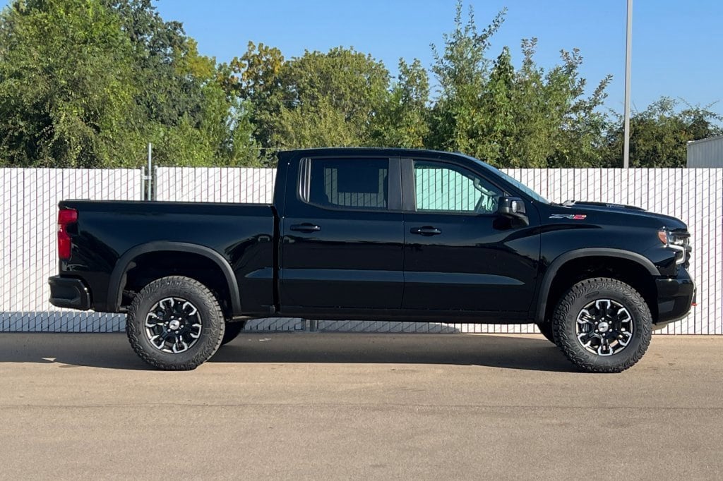 New 2026 Chevrolet Silverado 1500 ZR2 Truck