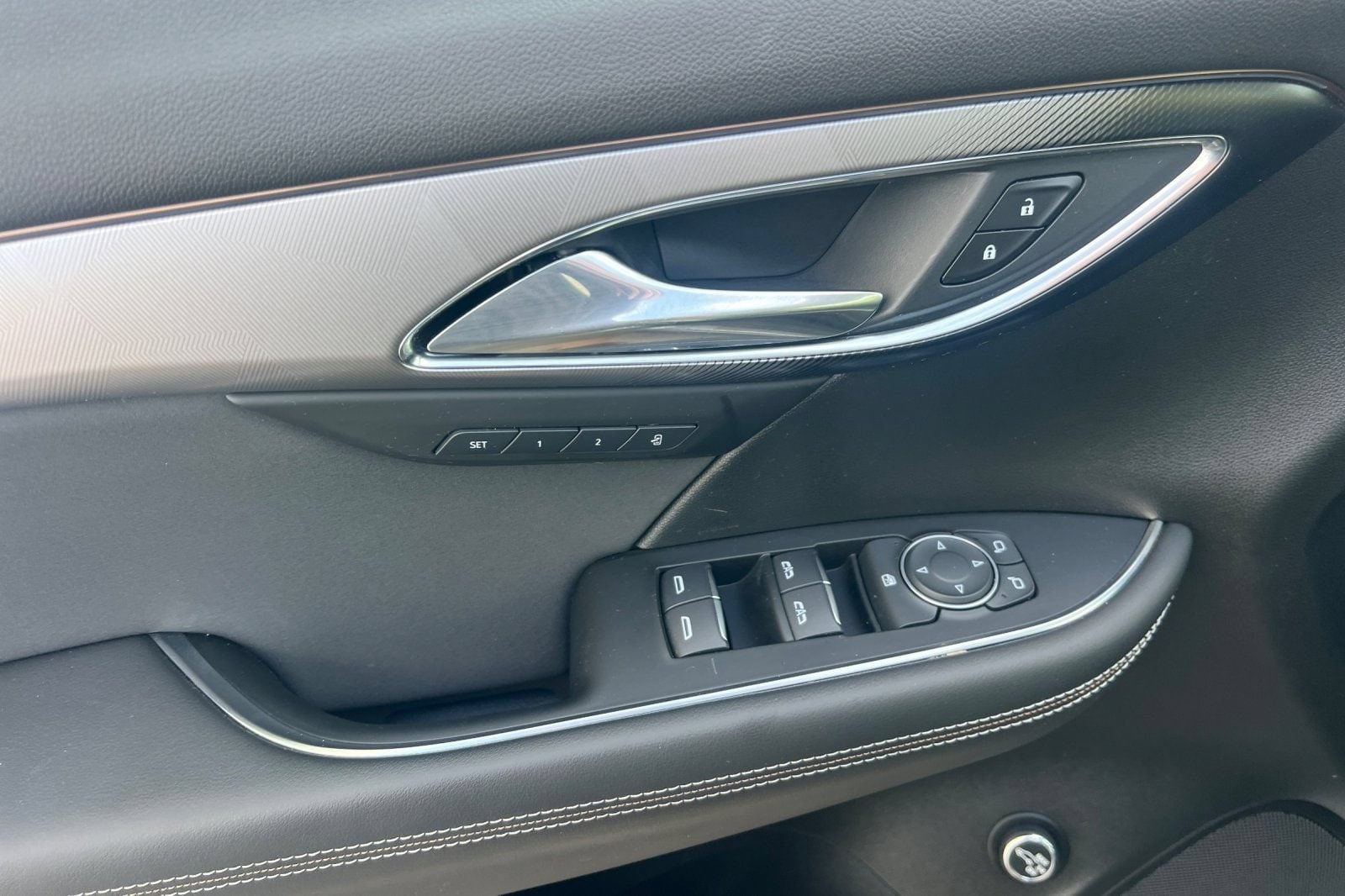 2025 Buick Envision Sport Touring - Photo 8