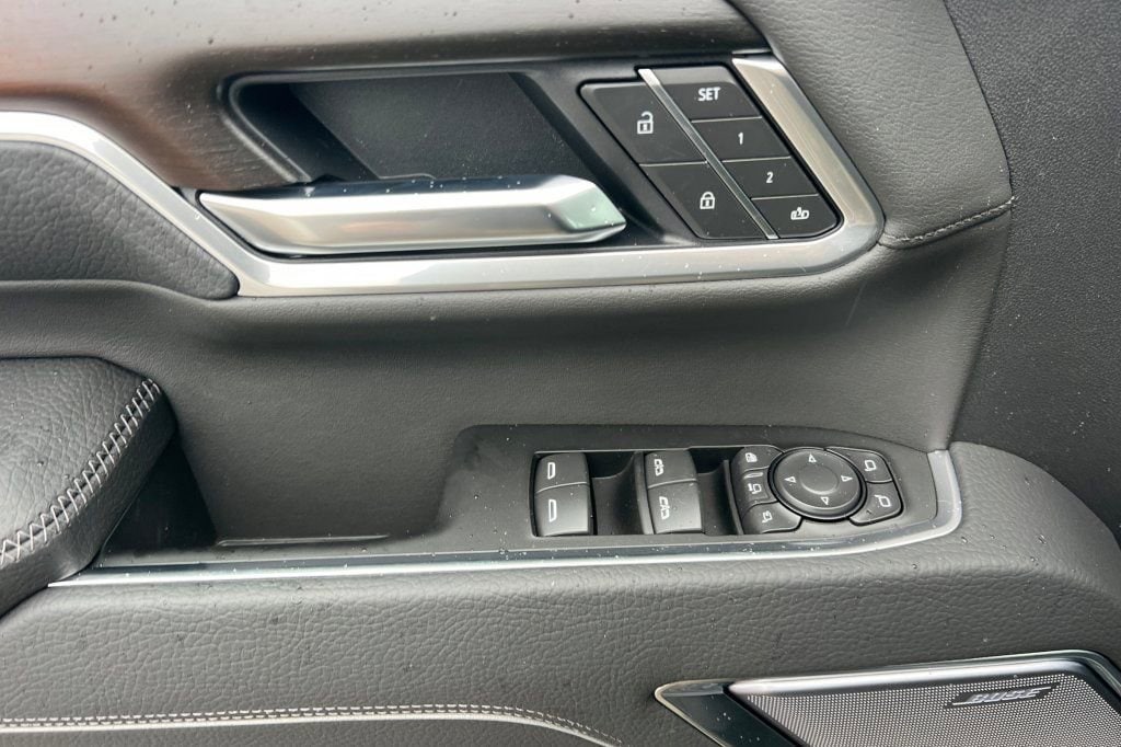 2026 GMC Sierra 2500HD Denali - Photo 8