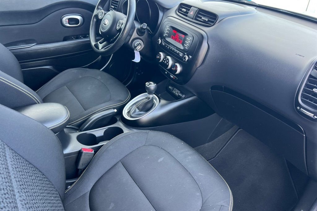 2015 Kia Soul + - Photo 13
