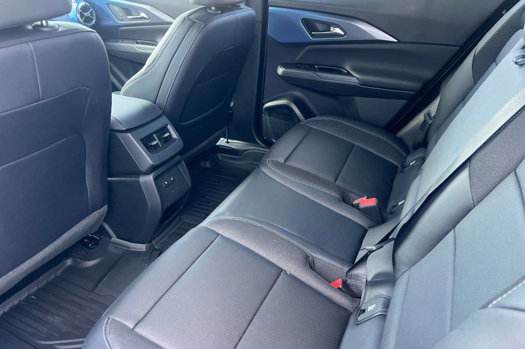 2026 Chevrolet Equinox EV 2LT - Photo 9