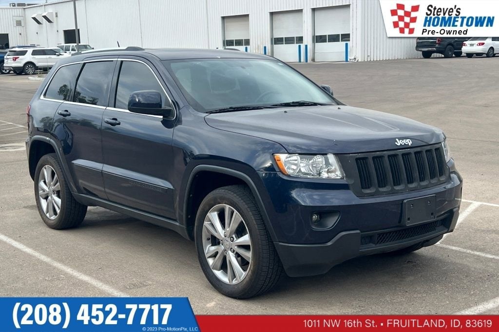 2013 Jeep Grand Cherokee Laredo 4WD's photo