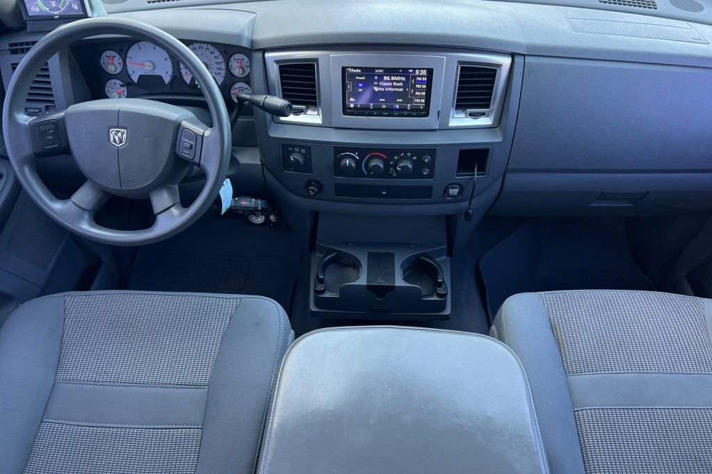 2008 Dodge Ram 3500 Pickup SLT - Photo 10