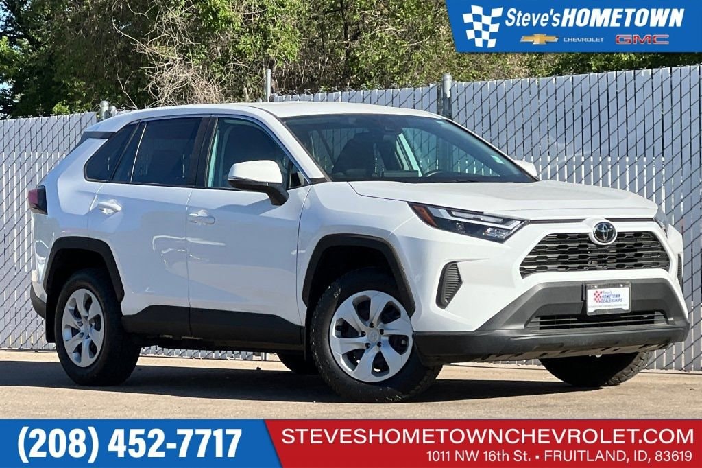 2025 Toyota RAV4 LE AWD's photo