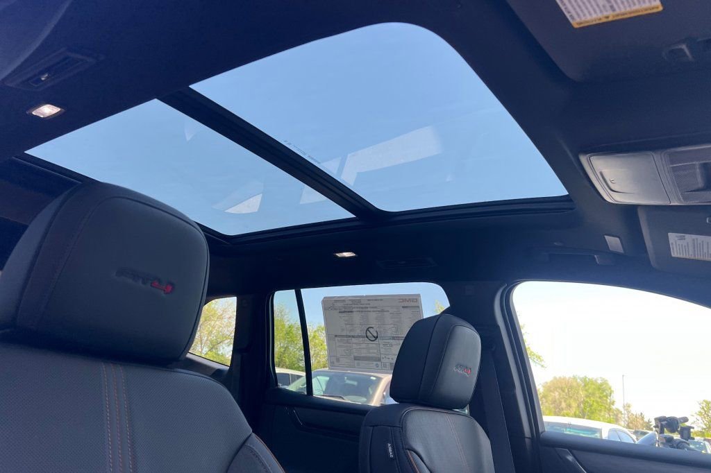 2026 GMC Acadia AT4 - Photo 15