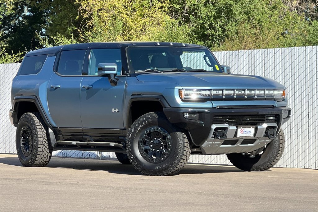2024 Gmc Hummer EV photo 2