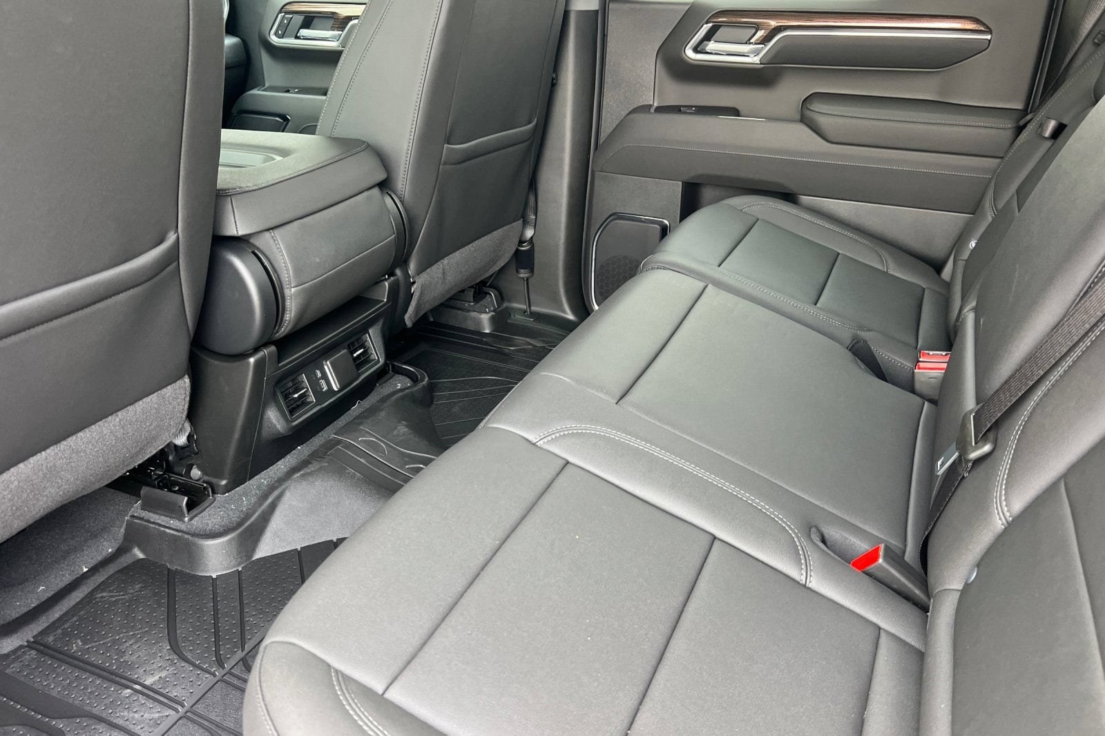 2026 Chevrolet Silverado 1500 LT - Photo 9