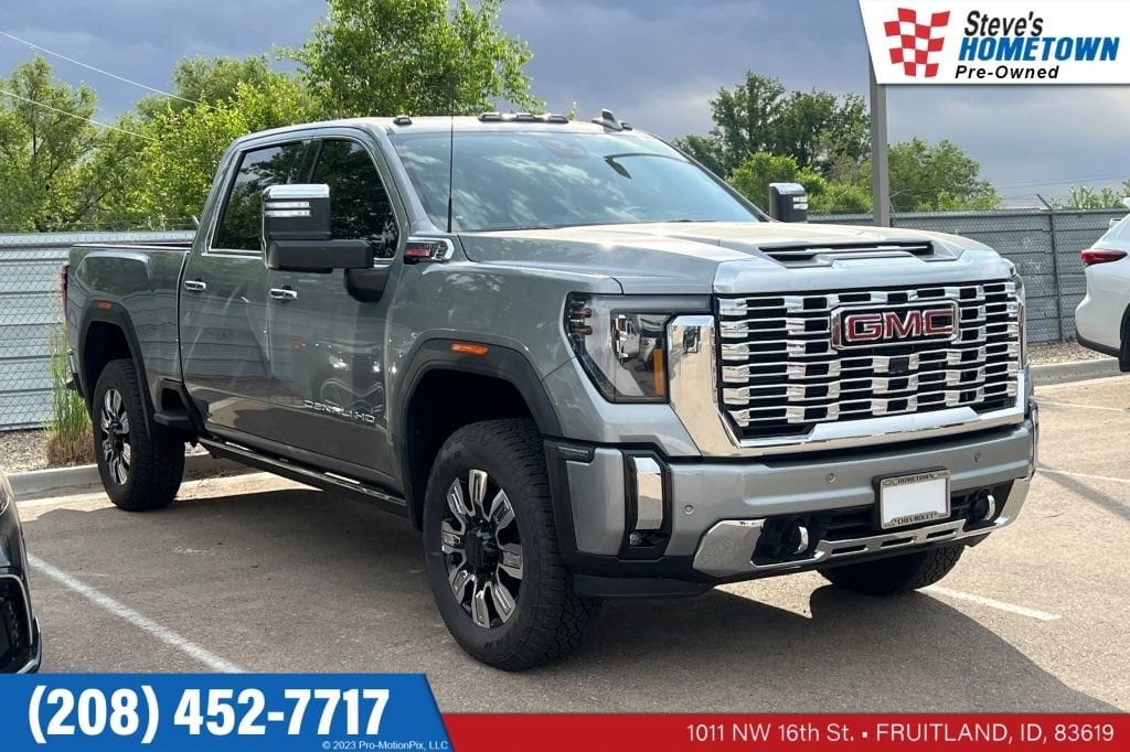2026 GMC Sierra 4WD Crew Cab Standard Box Denali's photo