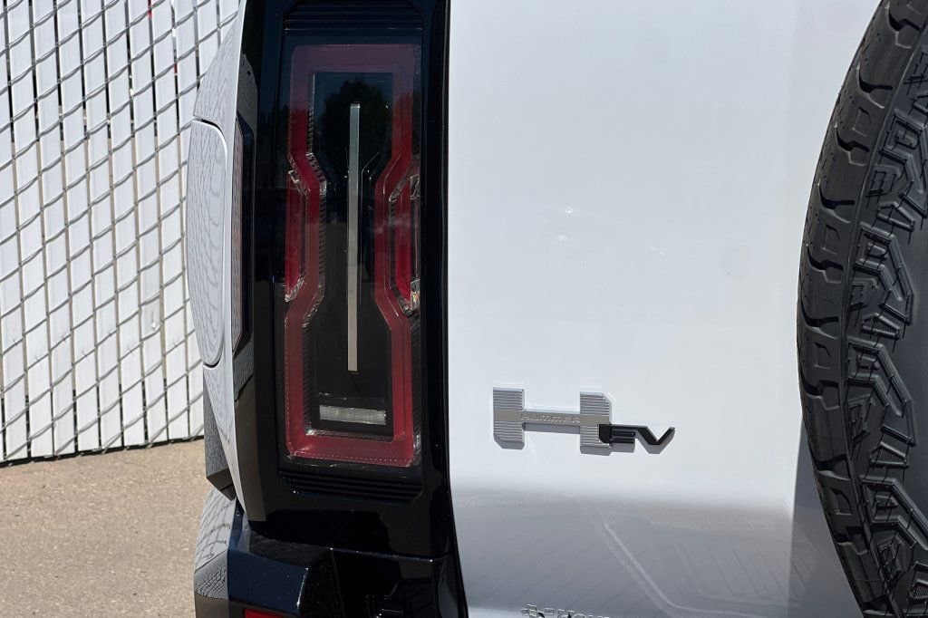 2025 GMC HUMMER EV 3X - Photo 22