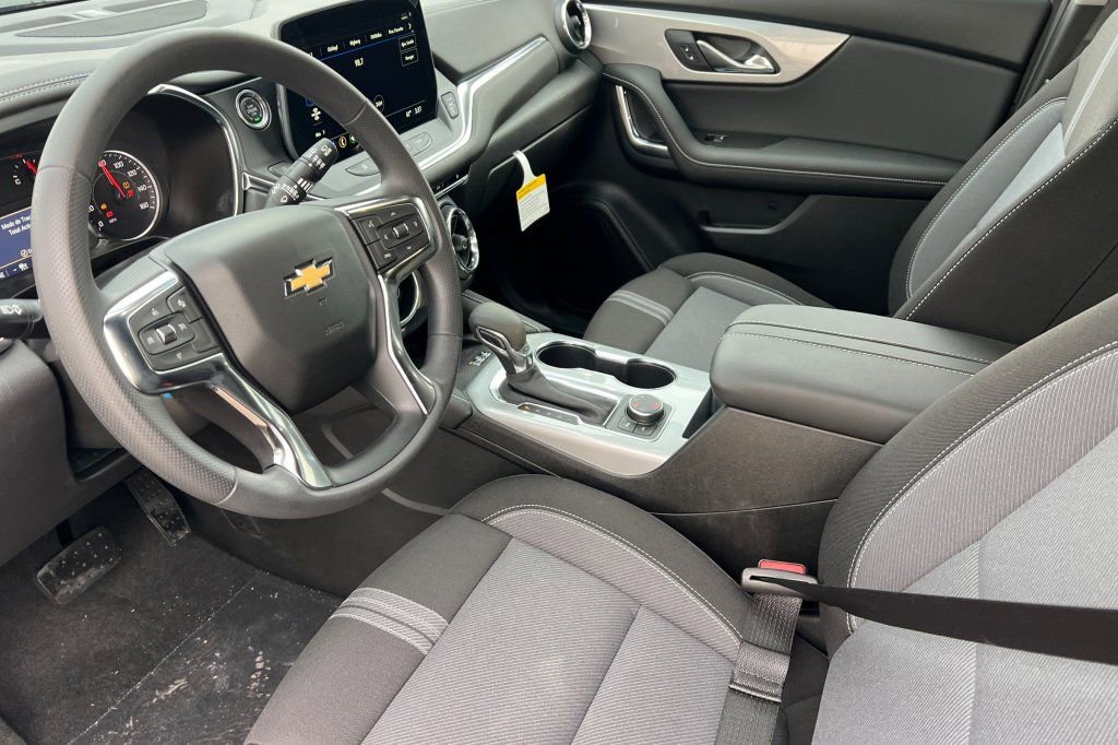 2026 Chevrolet Blazer 2LT - Photo 7