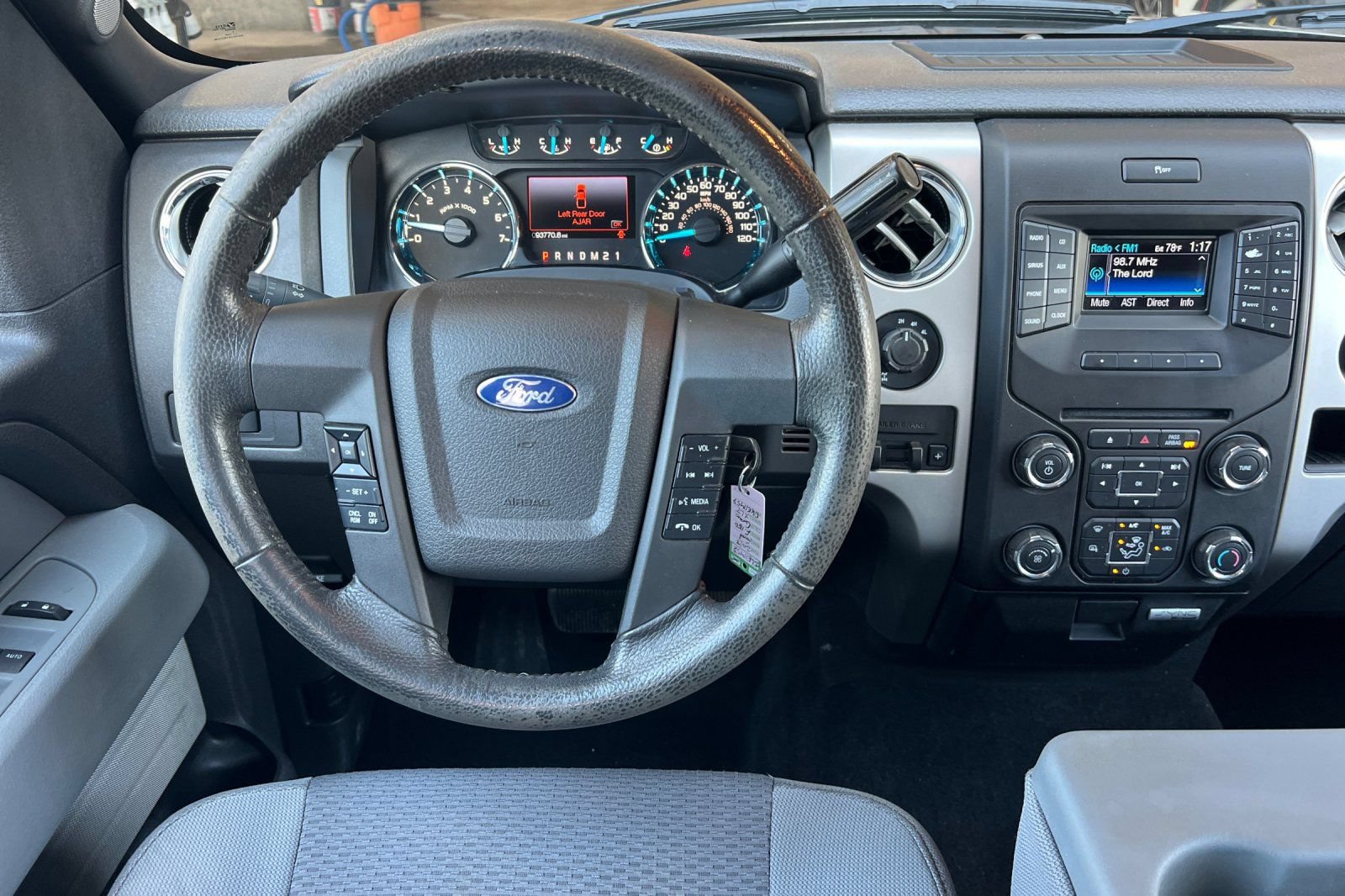 2013 Ford F-150 XLT - Photo 11