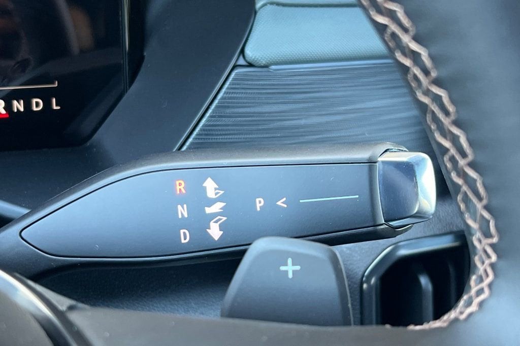 2026 GMC Acadia AT4 - Photo 20