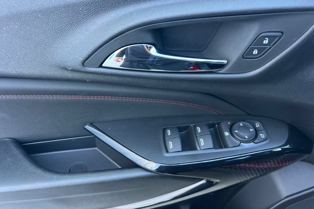 2026 Chevrolet Trax RS - Photo 8
