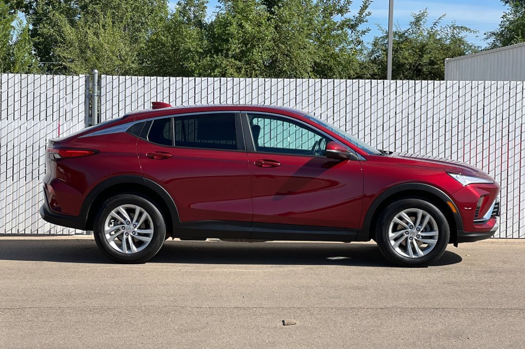 2024 Buick Envista Preferred photo 2