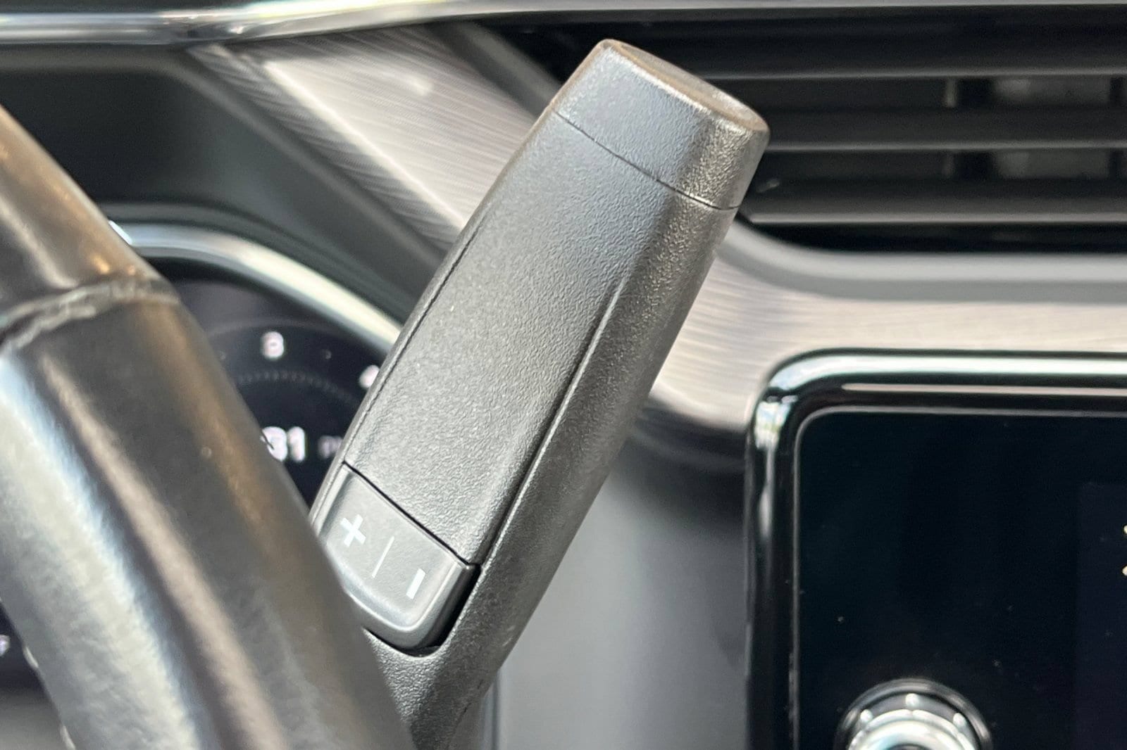 2025 GMC Sierra 2500HD Denali Ultimate - Photo 18