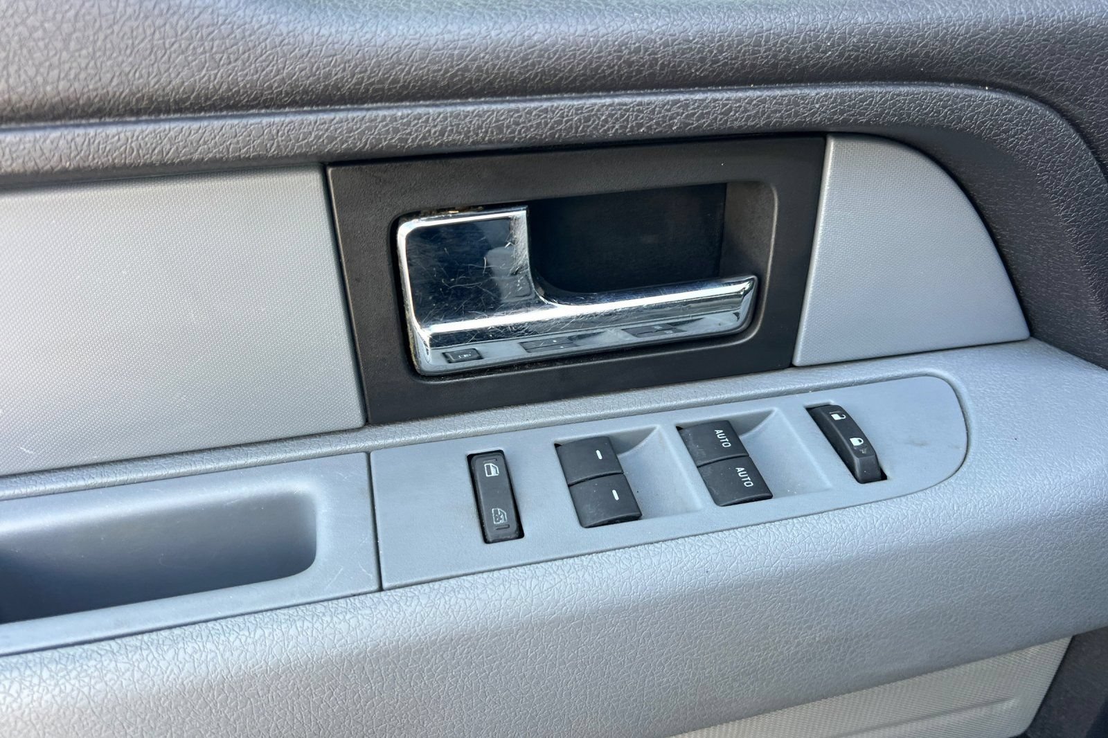 2013 Ford F-150 XLT - Photo 8