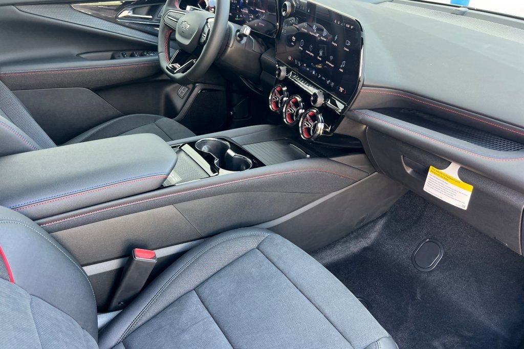 2025 Chevrolet Blazer EV RS - Photo 13