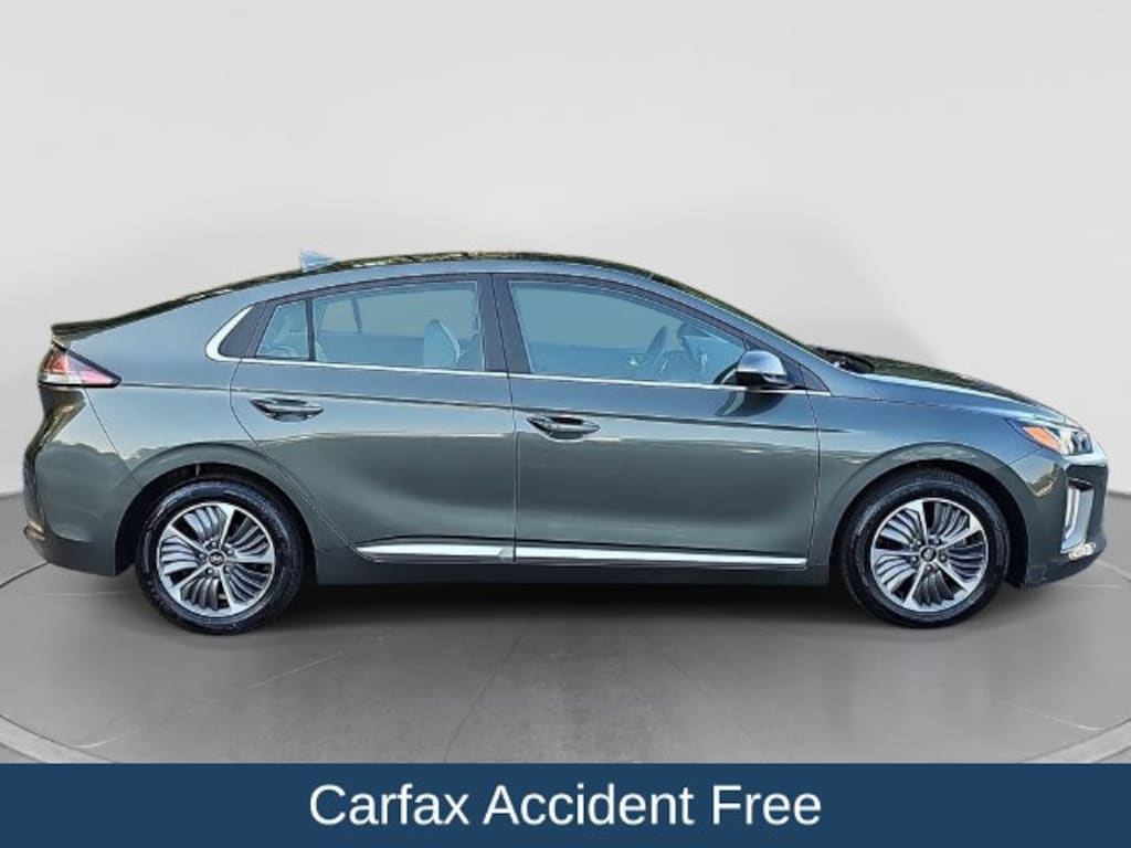 Used 2022 Hyundai Ioniq Plug-In Hybrid SEL Hatchback