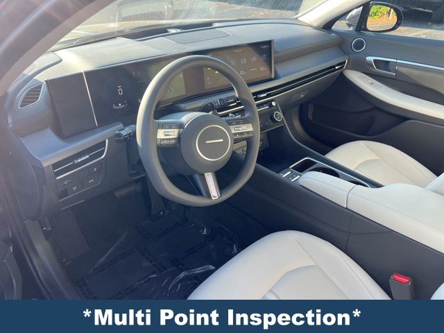 2024 Hyundai Sonata SEL photo 2