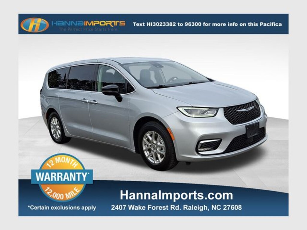 Used 2024 Chrysler Pacifica Touring L Minivan/Van