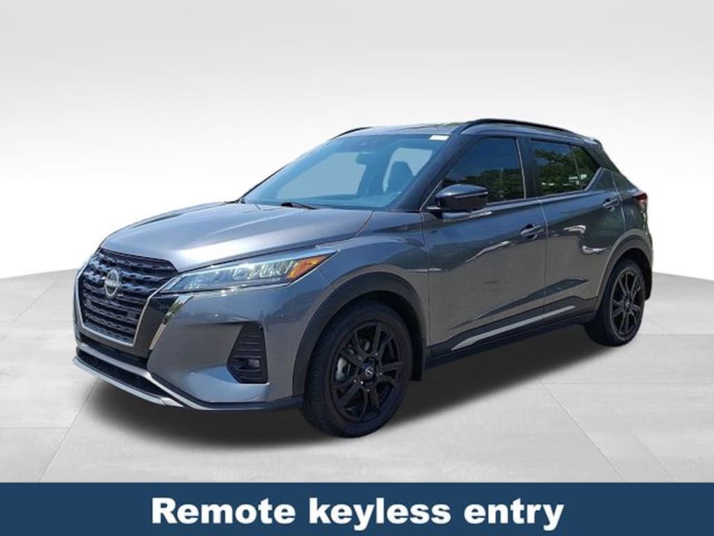 Used 2023 Nissan Kicks SR SUV