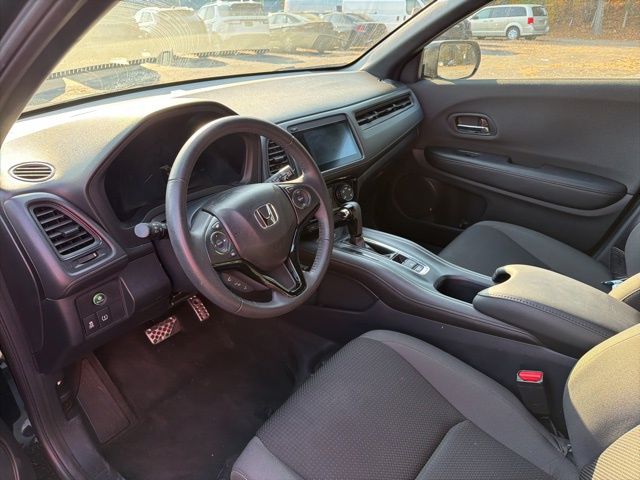 2022 Honda HR-V Sport photo 2