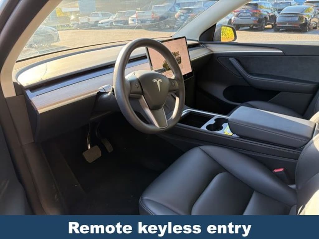 Used 2022 Tesla Model Y Long Range SUV