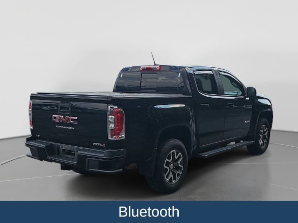 Used 2022 GMC Canyon AT4 w/Cloth Truck