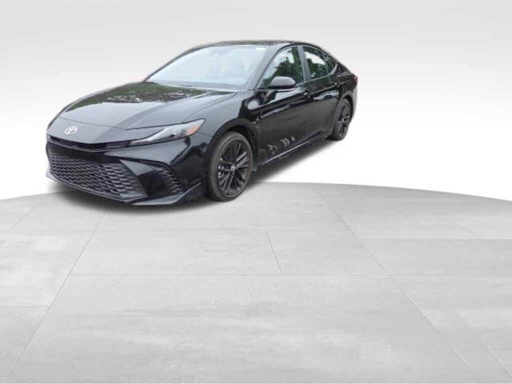 Used 2025 Toyota Camry SE Sedan