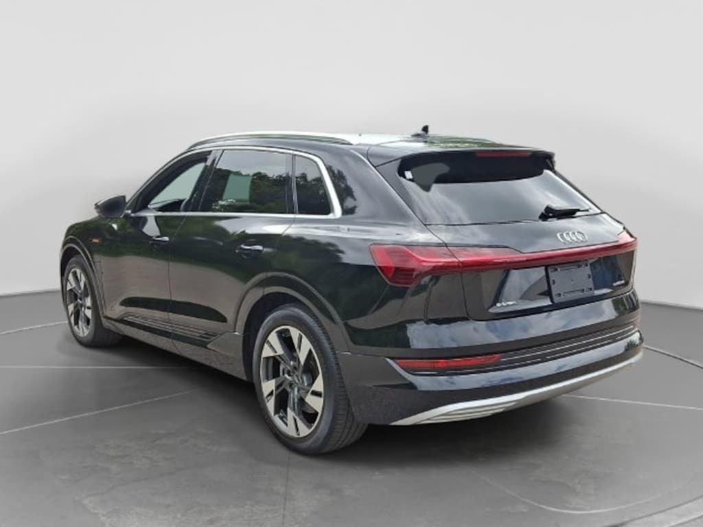 Used 2023 Audi e-tron Premium SUV