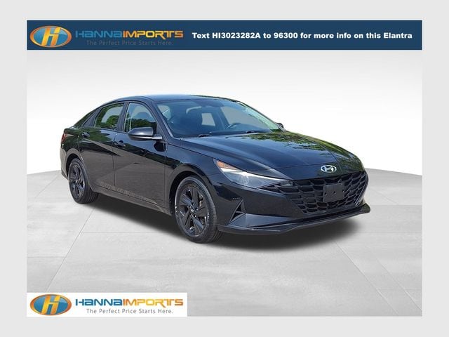 2022 Hyundai Elantra Preferred