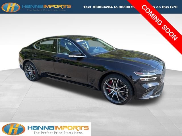 2025 Genesis G70 2.5T Standard's photo