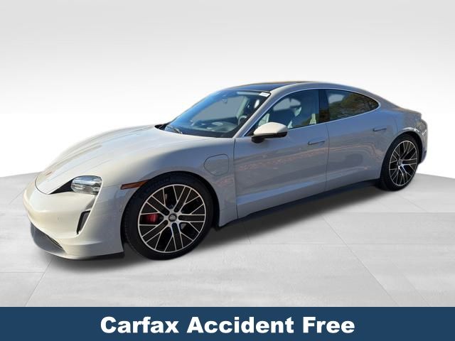2022 Porsche Taycan 4S photo 2