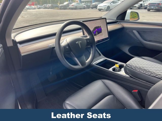 2024 Tesla Model Y Standard Range photo 3