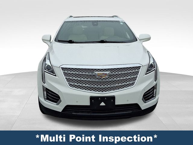 2019 Cadillac XT5 Luxury photo 2