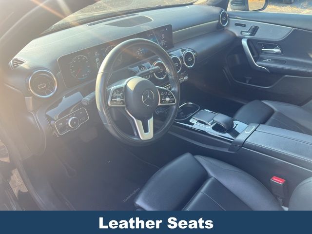 2020 Mercedes Benz A 220 4MATIC photo 3