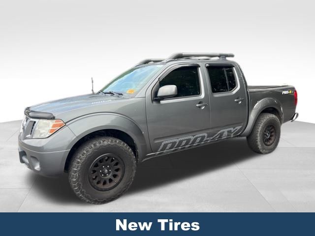 2016 Nissan Frontier PRO-4X photo 2