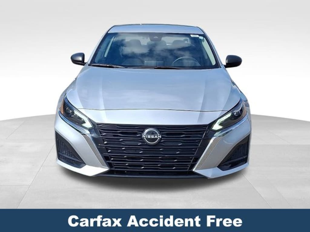 Used 2024 Nissan Altima 2.5 SV Sedan