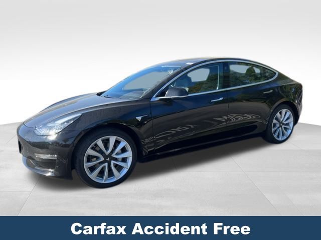 2018 Tesla Model 3 Mid Range photo 2